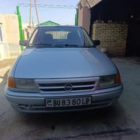 Opel Astra 1992