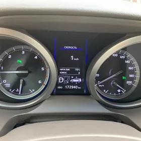 Toyota Land Cruiser Prado 2014