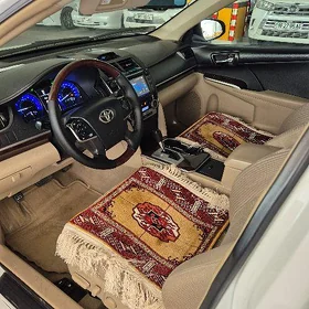 Toyota Camry 2014