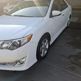 Toyota Camry 2014