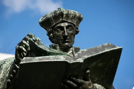 Найдена пропавшая 400 лет назад книга Эразма Роттердамского о воспитании детей