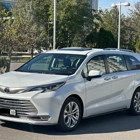 Toyota Sienna 2022