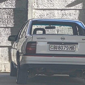 Opel Vectra 1989