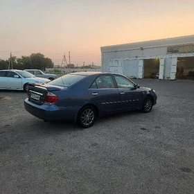 Toyota Camry 2004