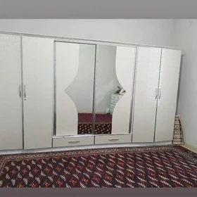 mebelni skaf