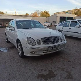 Mercedes-Benz E320 2002