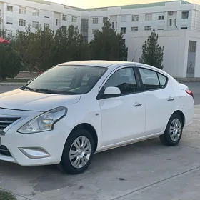 Nissan Sunny 2023