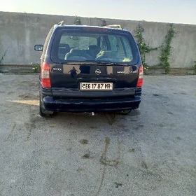Toyota Sienna 1999
