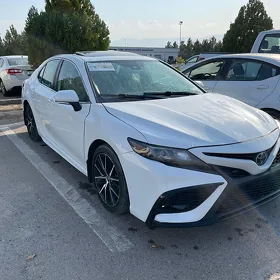 Toyota Camry 2023