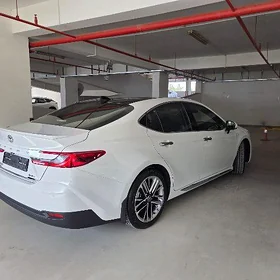 Toyota Camry 2025
