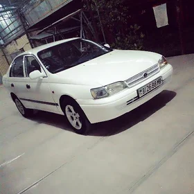 Toyota Corona 1995