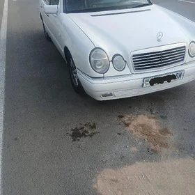 Mercedes-Benz E320 1997