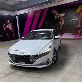 Hyundai Elantra 2021