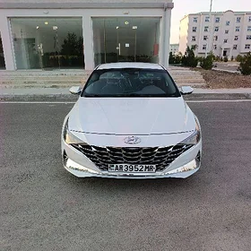 Hyundai Elantra 2021