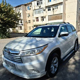 Toyota Highlander 2016