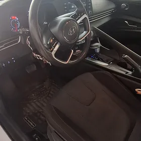 Hyundai Elantra 2022