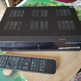 Продаю тюнер HD