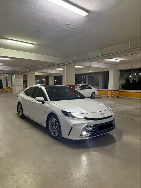 Toyota Camry 2025 - 1