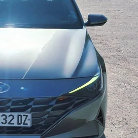 Hyundai Elantra 2021