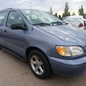 Toyota Sienna 2002