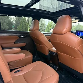 Toyota Highlander 2022