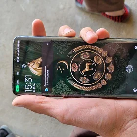 Redmi note 13 pro plus