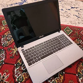 Noutbuk ASUS X550