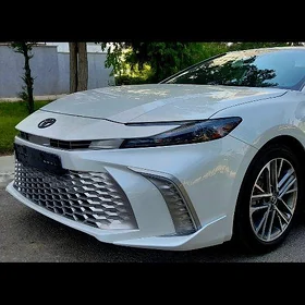 Toyota Camry 2025