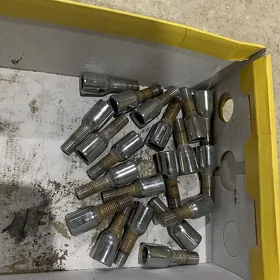 bolt bmw