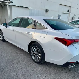Toyota Avalon 2022