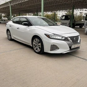 Nissan Maxima 2022