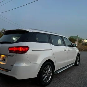 Kia Sedona 2018