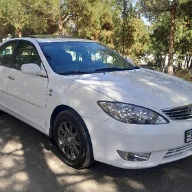 Toyota Camry 2004