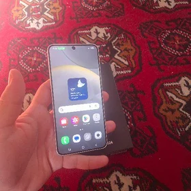 Samsung S24