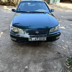 Toyota Camry 1999