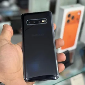 Samsung S10