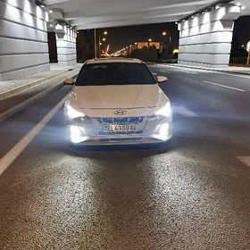 Hyundai Elantra 2022