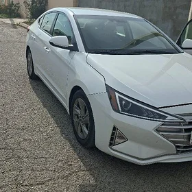 Hyundai Elantra 2019