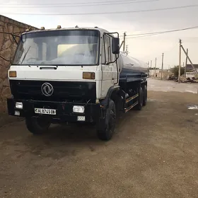 Dongfeng 580 2014