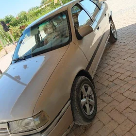 Opel Vectra 1989