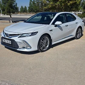 Toyota Camry 2023