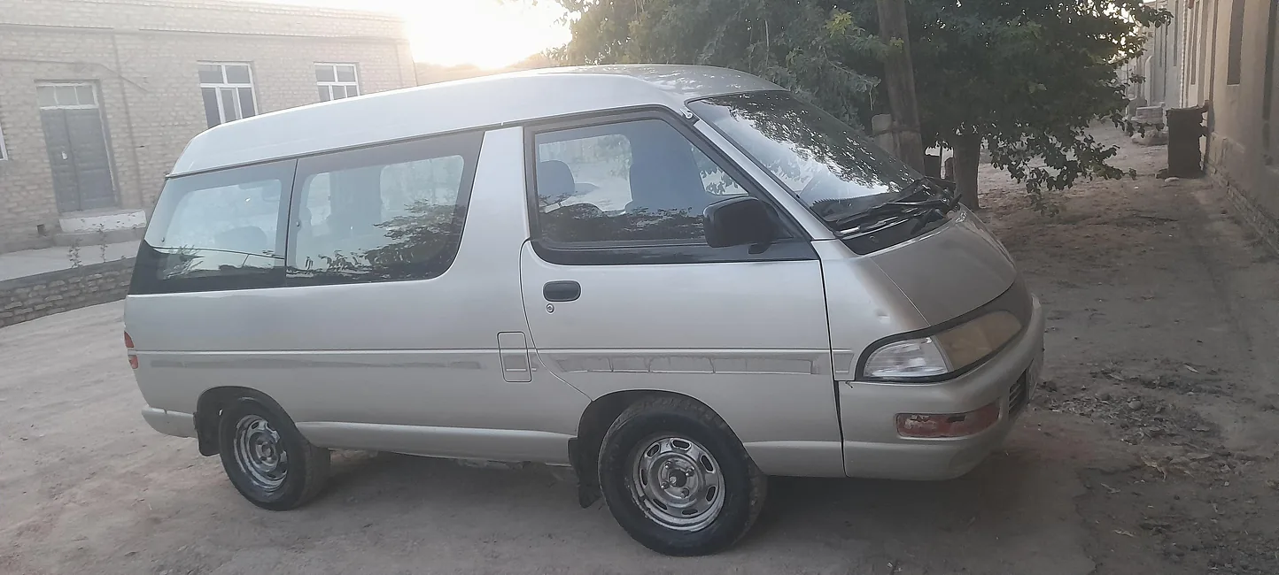 Toyota Town Ace 1995 - 1