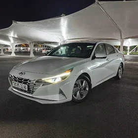 Hyundai Elantra 2021