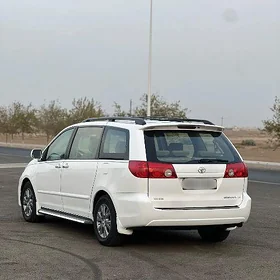 Toyota Sienna 2008