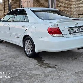 Toyota Camry 2004