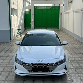 Hyundai Elantra 2023
