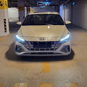 Hyundai Elantra 2023