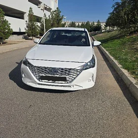 Hyundai Accent 2022