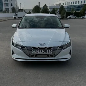 Hyundai Elantra 2023