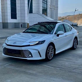 Toyota Camry 2025